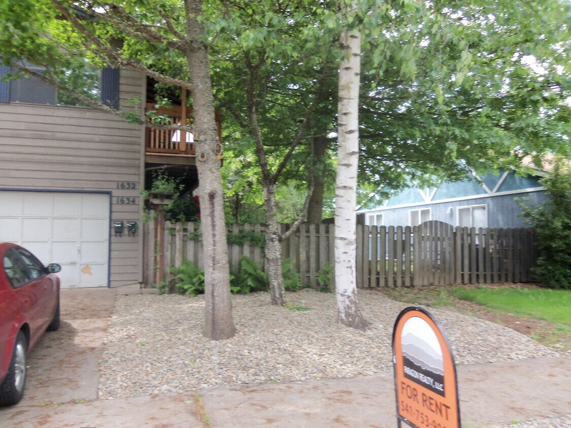 Primary Photo - 145 - Division St. Duplex