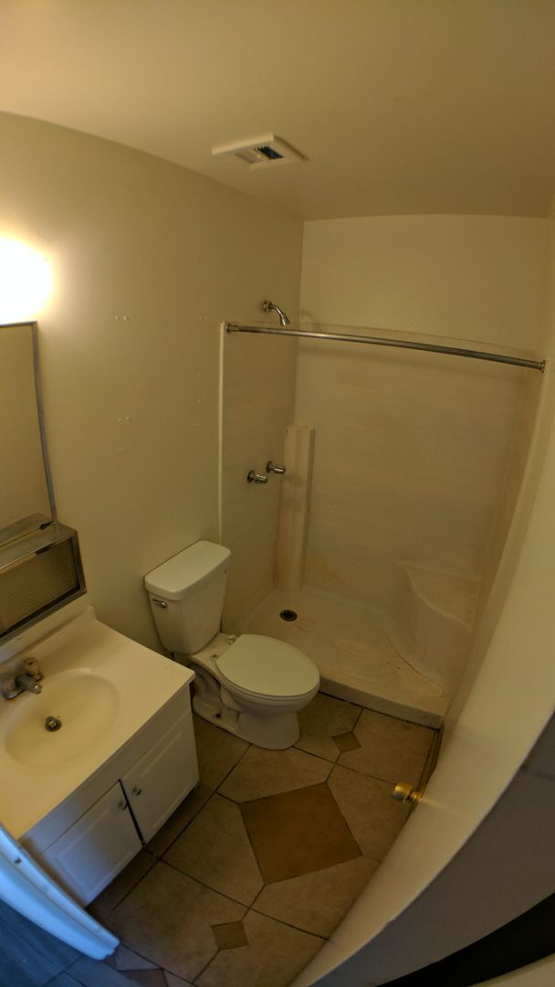 Foto del edificio - 725 E Elm St
