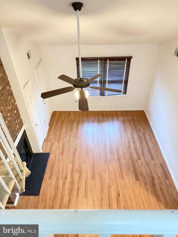 Foto del edificio - 13071 Shadyside Ln