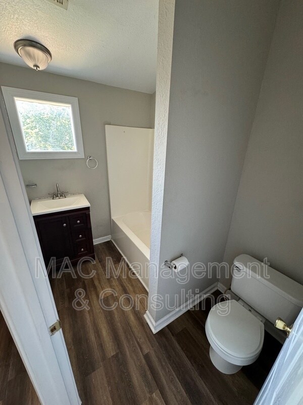 Foto del edificio - 1319 Autumn Ave