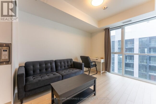 Building Photo - 3079 Trafalgar Rd