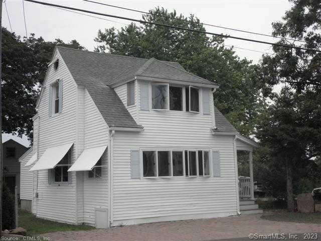 Building Photo - 2 Grove Way