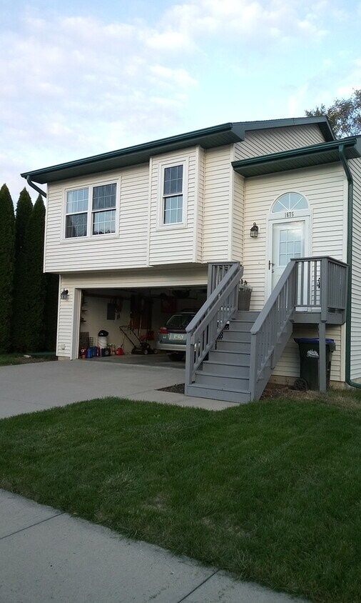 Foto principal - 1675 Hemingway Ln