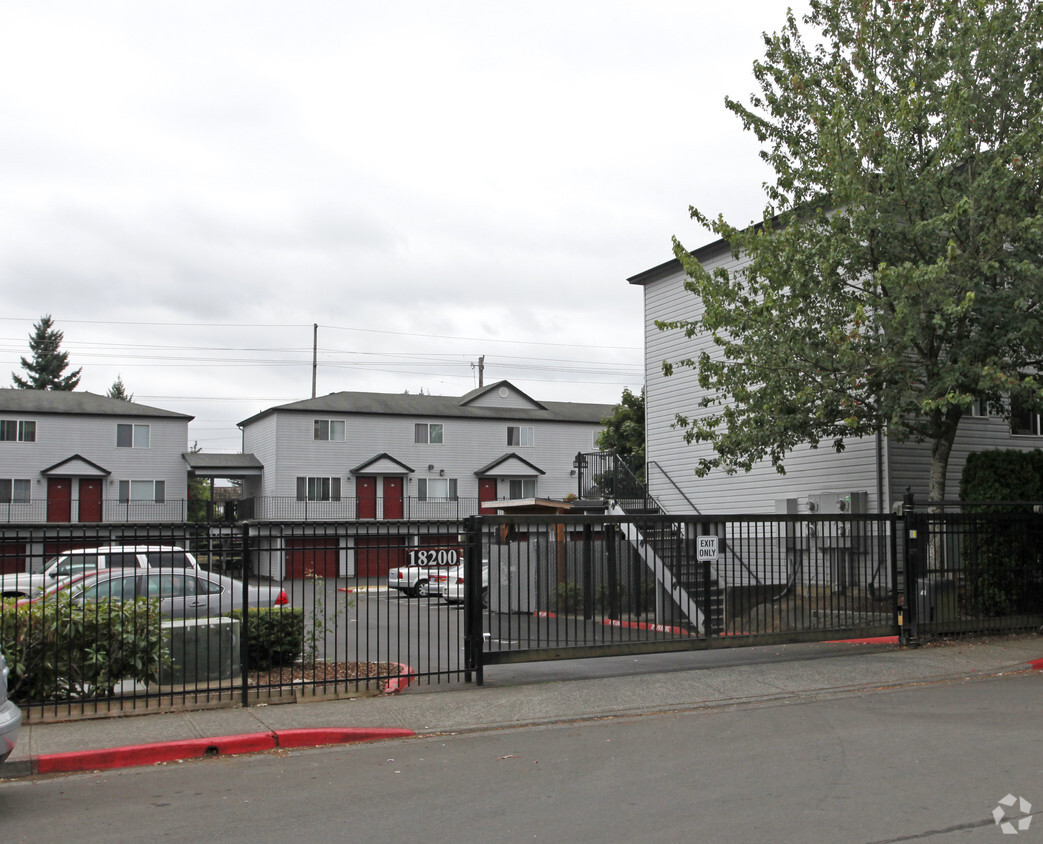 Foto del edificio - Burnside Garden Apartments