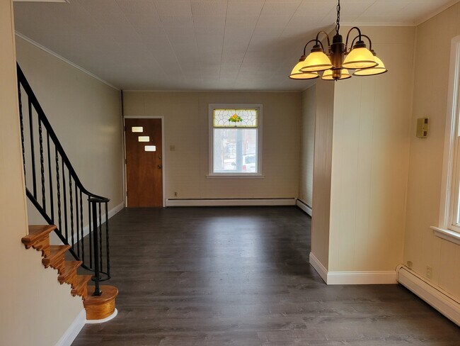 Foto del edificio - 104 Springgarden St