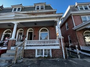 Building Photo - 224 W Franklin St Building Photo - 224 W Franklin St