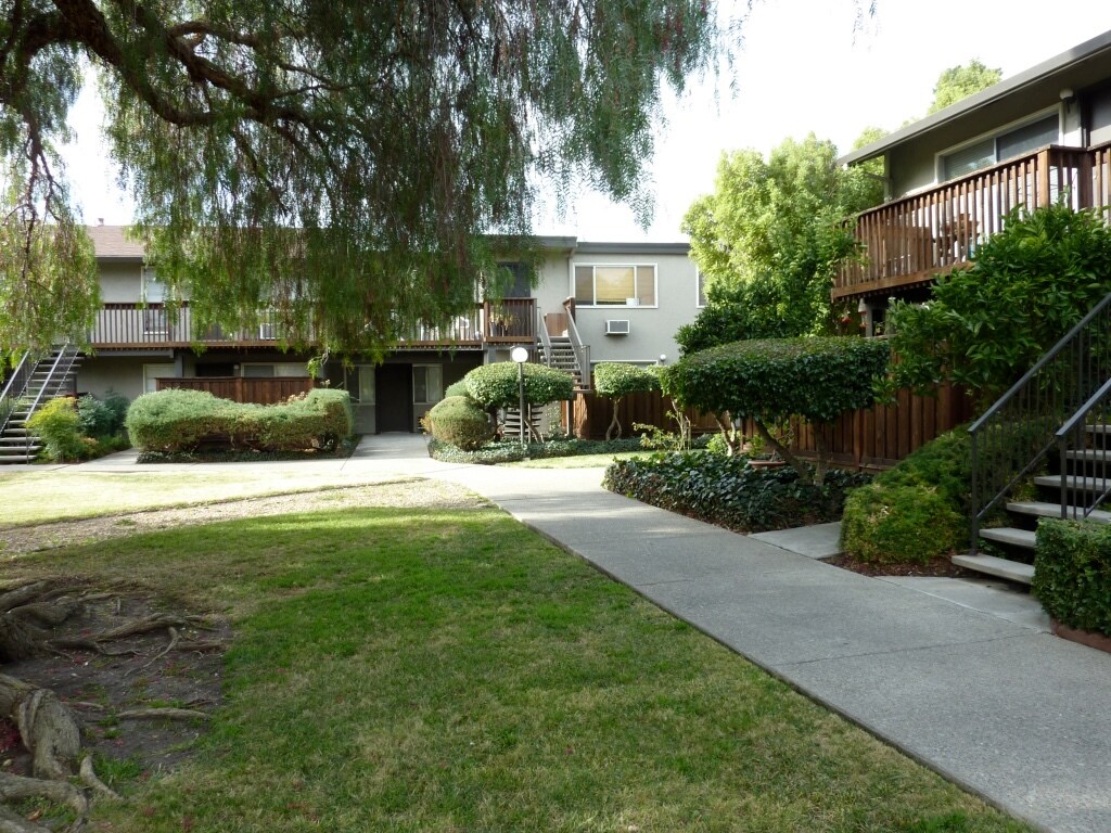 1060 Oak Grove Rd Unit 2, Concord, CA 94518 Condo for Rent in Concord