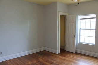 Building Photo - 2908 Truxillo St