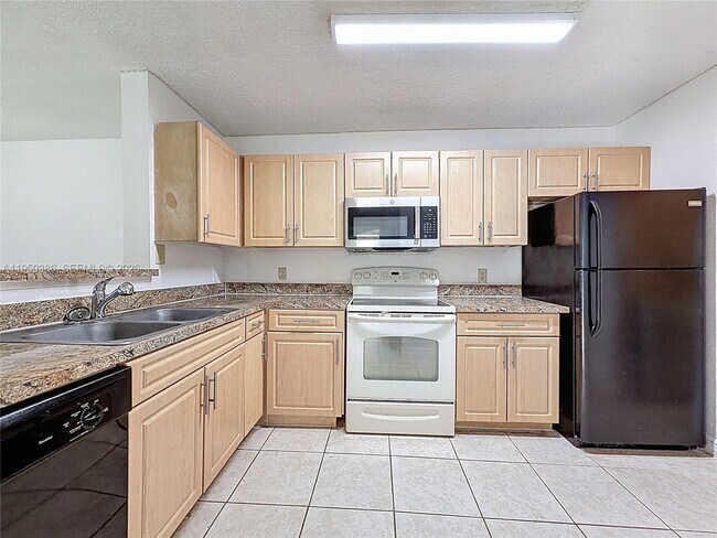 Foto del edificio - 11205 W Atlantic Blvd