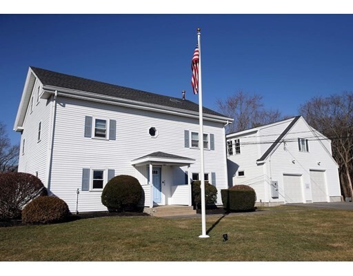 Primary Photo - 16 Pond St