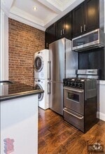 Building Photo - 72 W 108th St