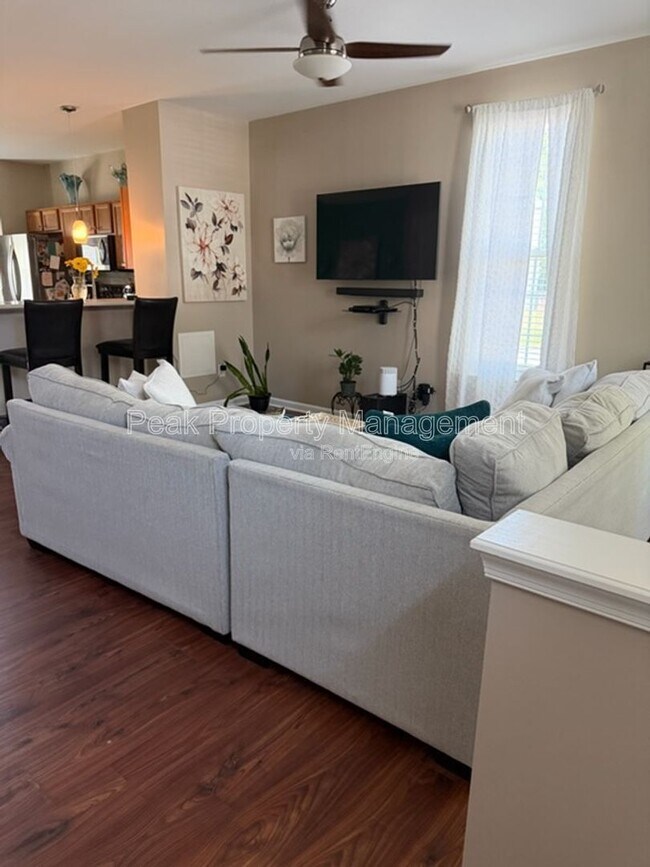 Foto del edificio - 5933 Belston Ct