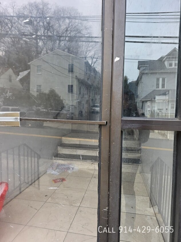 Primary Photo - 609 Van Cortlandt Park Ave