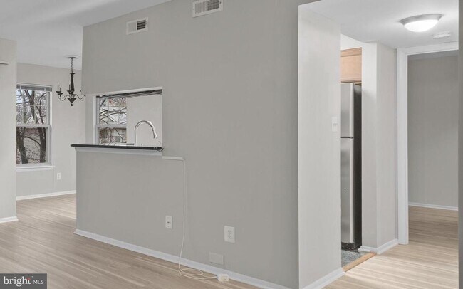 Foto del edificio - 1700 Ascot Way