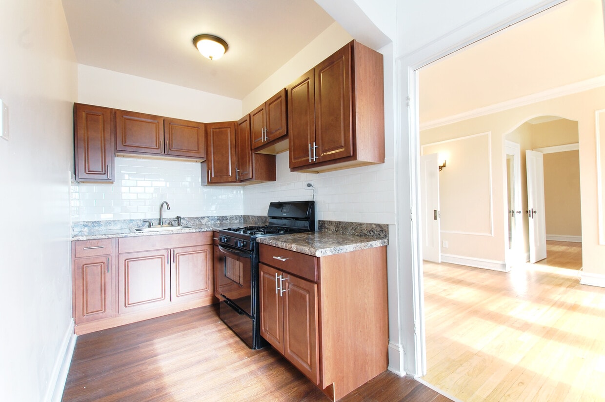 Primary Photo - 2801 N Keating Ave