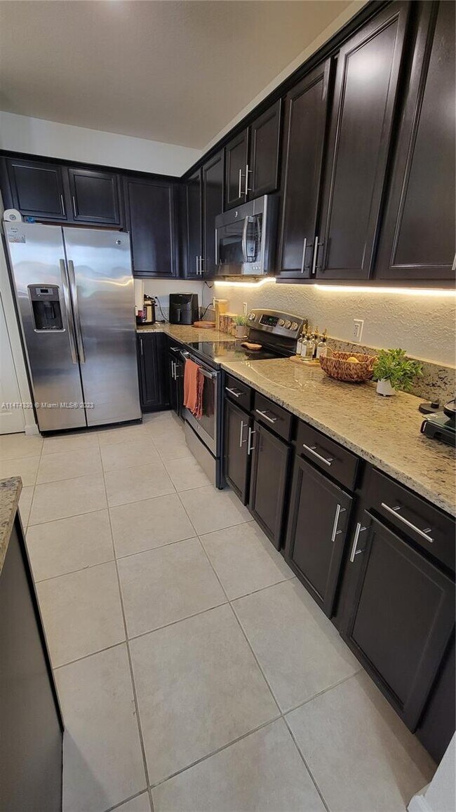 Foto del edificio - 10630 NW 88th St