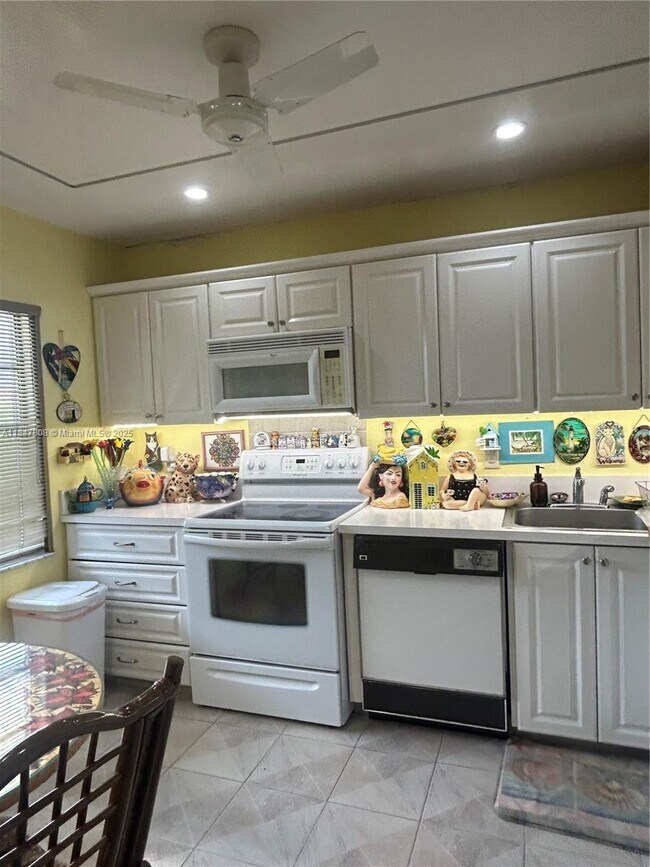 Building Photo - 9205 Pecky Cypress Ln