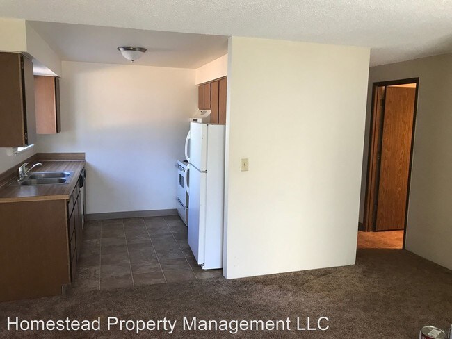 Foto del edificio - 662-678-680 Dietz Ave NE