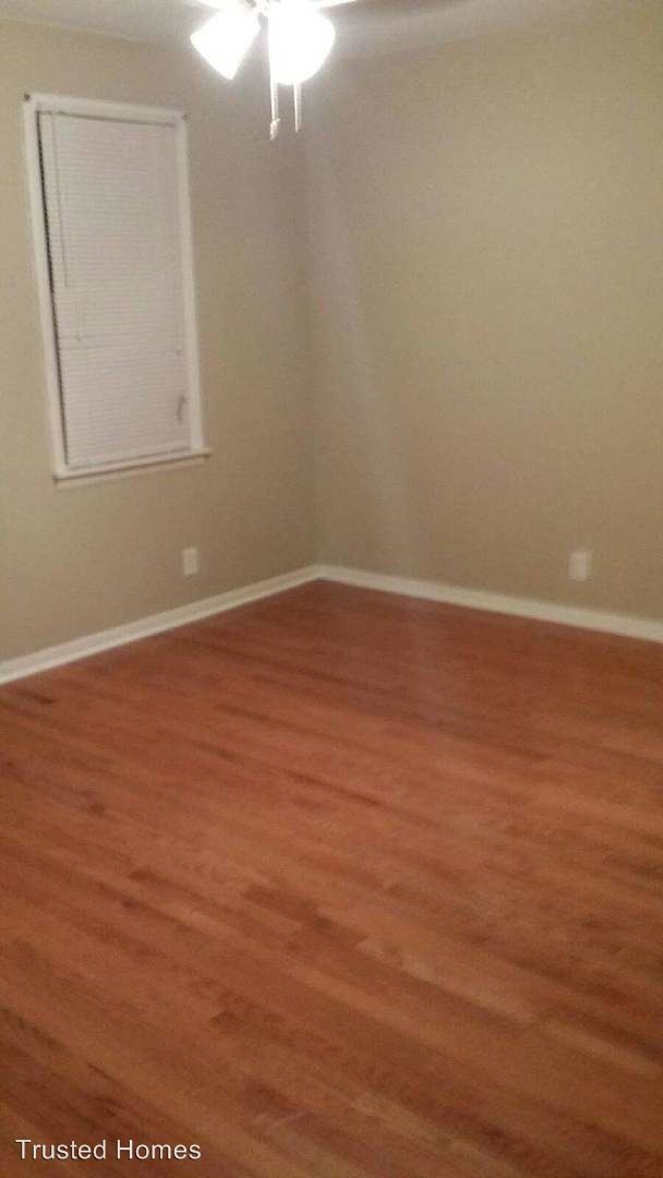 Foto del edificio - 4 br, 2 bath House - 201 Third Street