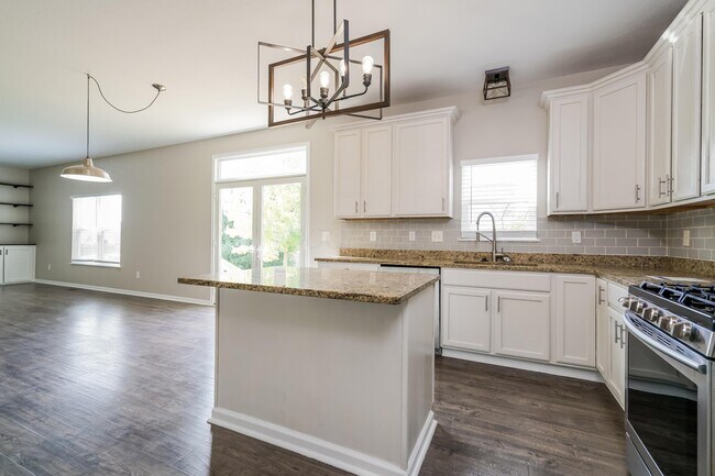 Foto del edificio - 165 Butternut Pass