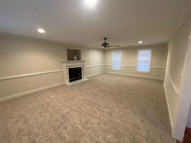 Foto del edificio - 5300 Hornes Church Rd