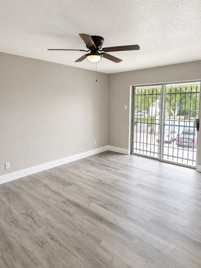 Building Photo - 6500 Sands Point Dr
