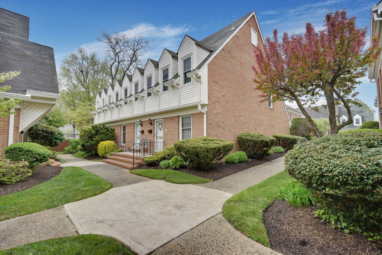 47 Wyckham Rd, Spring Lake, NJ 07762 Condo for Rent in Spring Lake