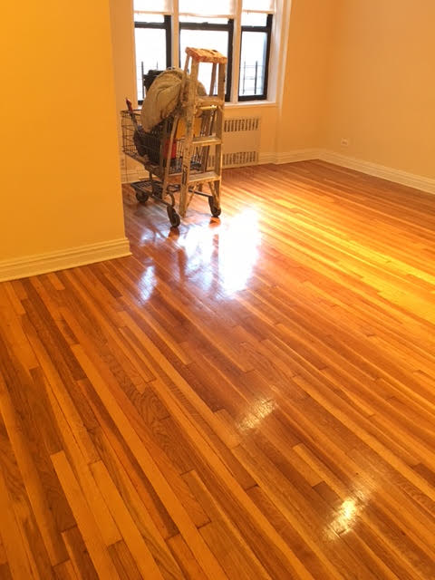 Foto principal - 385 E 18th St