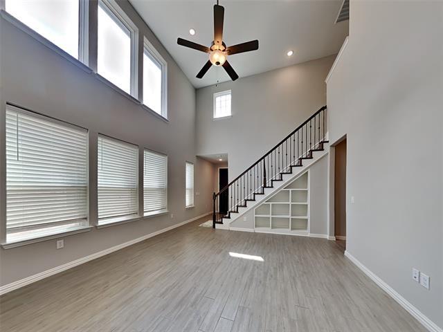 Building Photo - 251 Novacek St