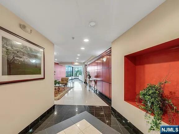 Foto del edificio - 1100 River Rd