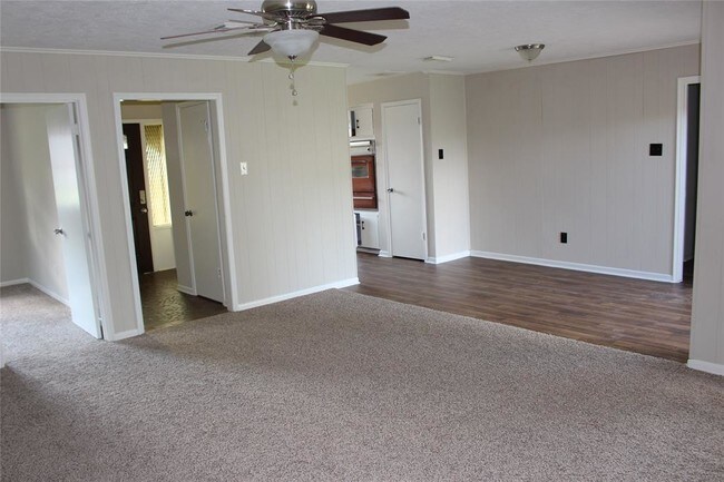 Foto del edificio - 2114 Yorktown Ct S