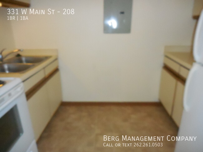 Foto del edificio - 331 W Main St