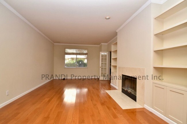 Building Photo - 50 Dowitcher Way