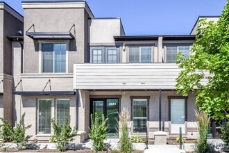 Building Photo - 2021 N 200 E