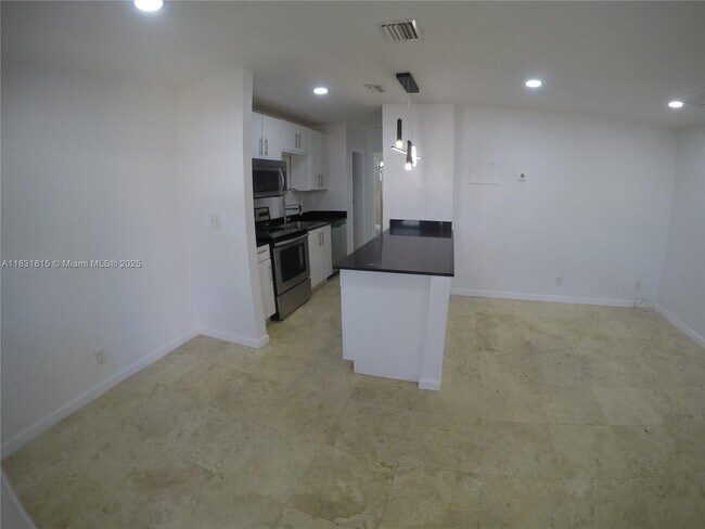 Foto del edificio - 1204 NE 5th Terrace