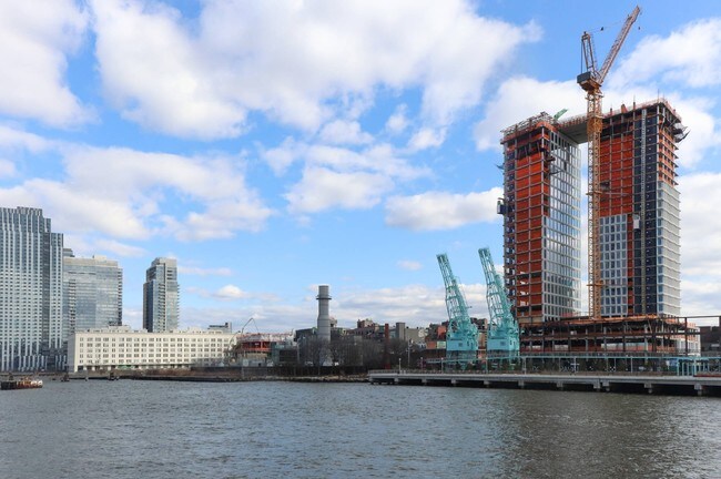 260 Kent Ave Apartments - Brooklyn, NY | Apartments.com