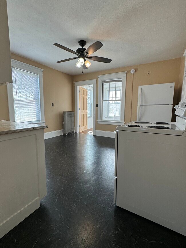 84 Kimball St Unit 2, Manchester, NH 03102 Apartments in Manchester