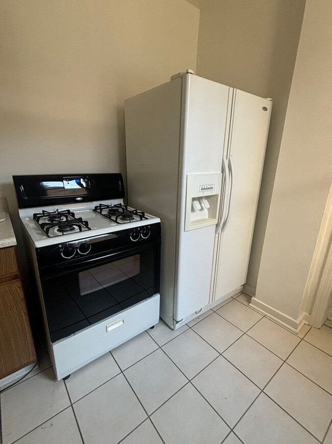 Foto del edificio - 3 Bedroom, 1 Bathroom Single Family Home (...