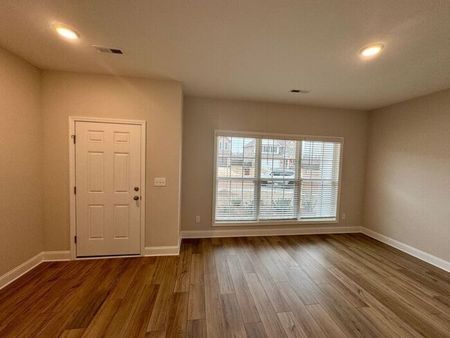 Building Photo - New Construction and over 3,500 of square footage!