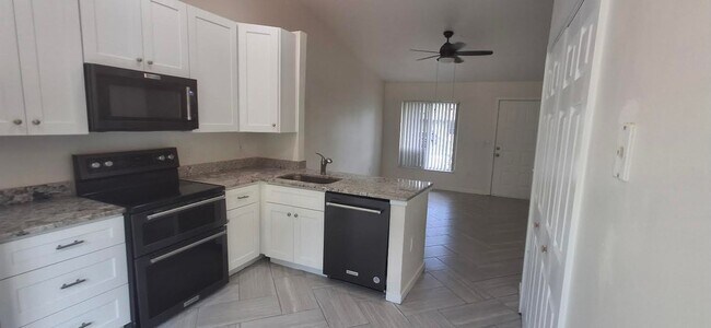 Building Photo - Exceptional Fully Remodeled 2-Bedroom, 2-B...