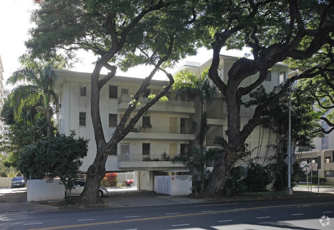 Building Photo - 1425 Punahou St