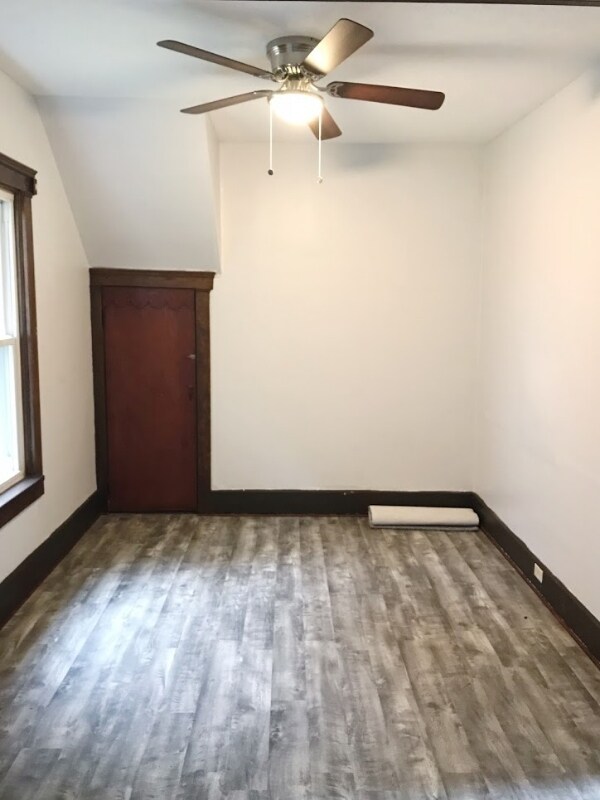 Foto del edificio - 1438 Coutant Ave