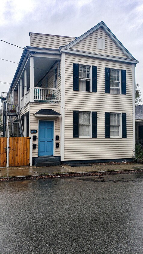 Foto principal - 119 Drake Street Unit B