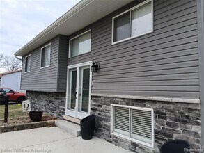 Building Photo - 15730 Anthony St