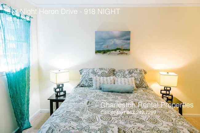 Building Photo - 918 Night Heron Dr