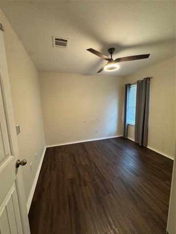 Foto del edificio - 1809 Meadow Crest Dr