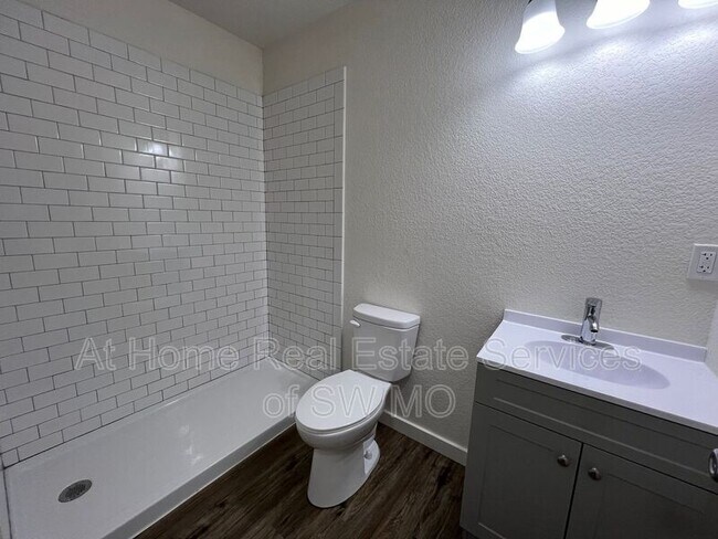Foto del edificio - 349 N Homewood Ave