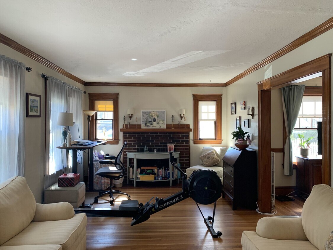 27 Bright Rd Unit 1, Belmont, MA 02478 Condo for Rent in Belmont, MA