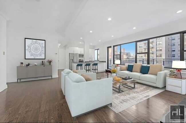 Building Photo - EAST 56 STREET