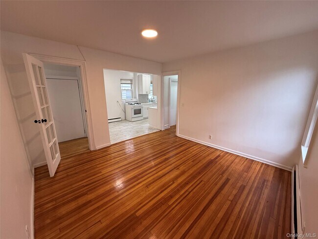 Foto del edificio - 134 Crescent Pl